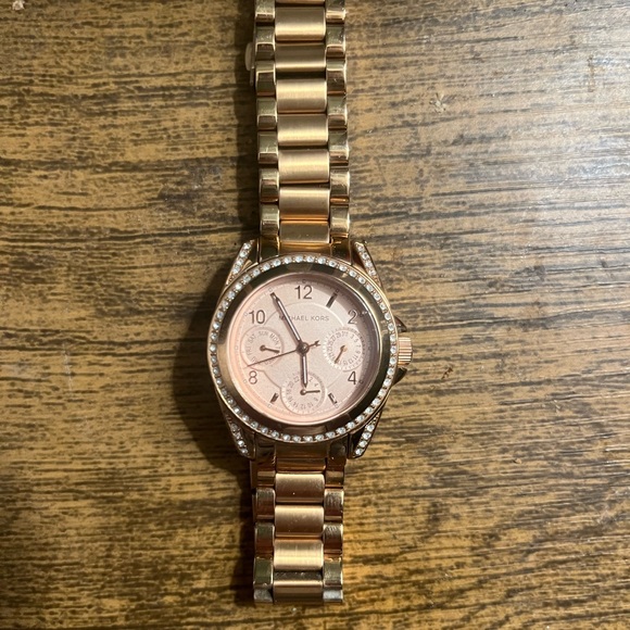 Authentic Michael Kors Champagne Rose Gold Plated Stainless Steel Wrist Watch - Picture 1 of 5